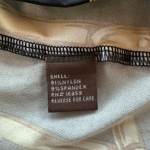 J.Mclaughlin Catalina Cloth Black & Gold Equestrian Print 3/4 Sleeve V-Neck Top - Picture 5 of 10